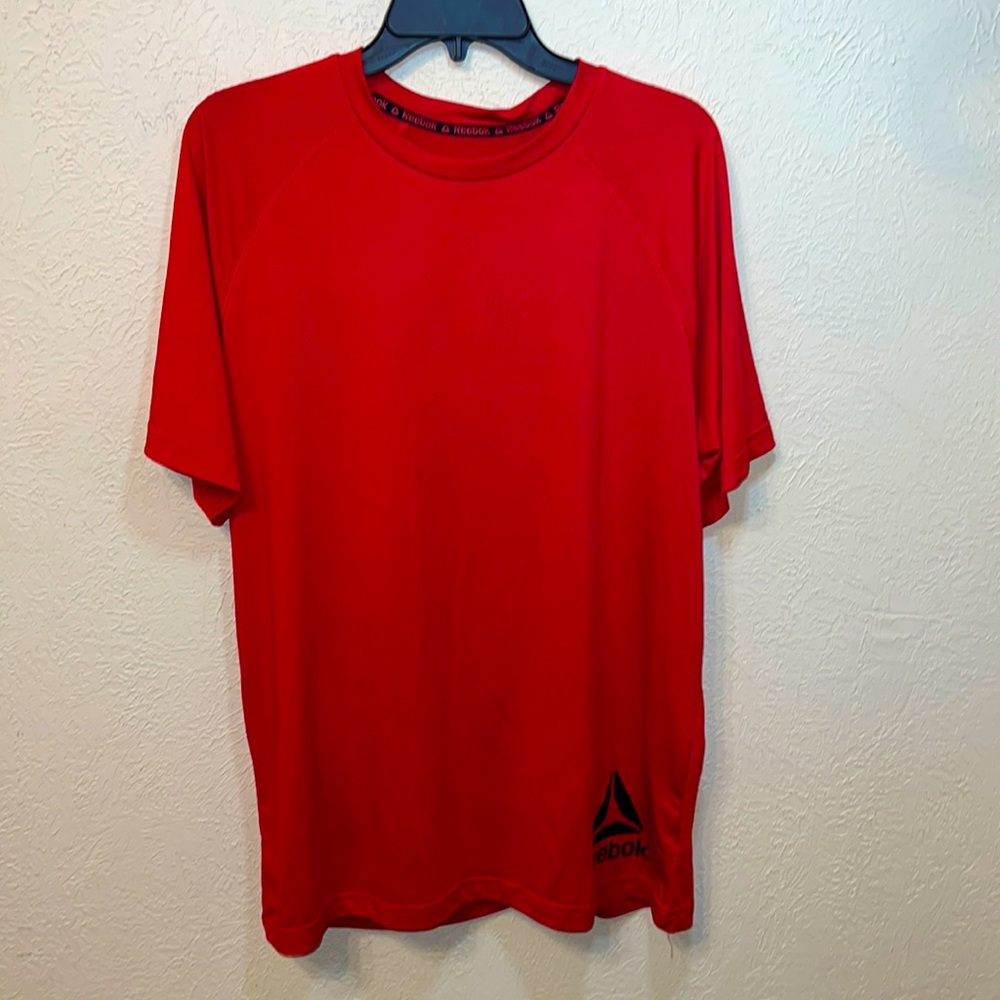 Reebok Mens Red T-Shirt